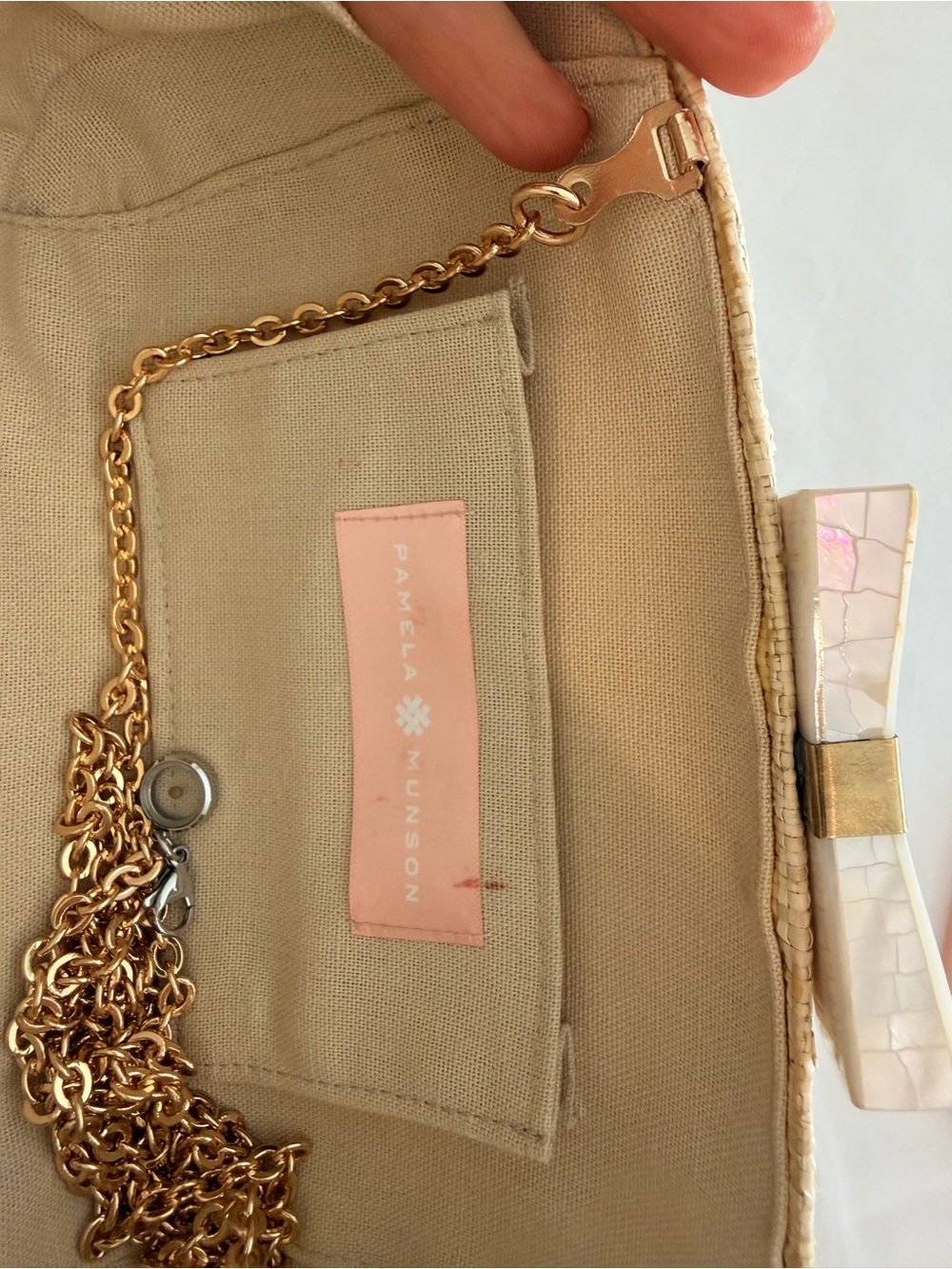 Neutral Straw Embroidered Clutch - Brand: - Picture 4 of 5